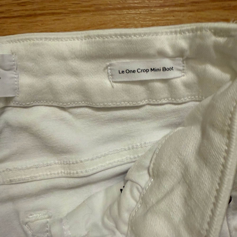 Frame Le One Crop Mini Boot in Blanc - Picture 5 of 7
